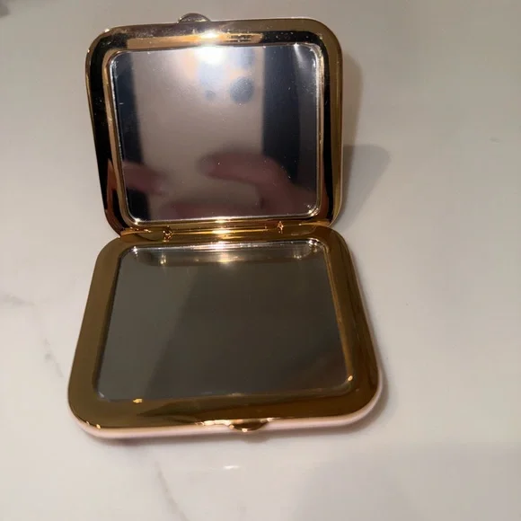 New Miu Miu Pink hard Quilted Compact Mirror with Gold accents - Picture 6 of 9